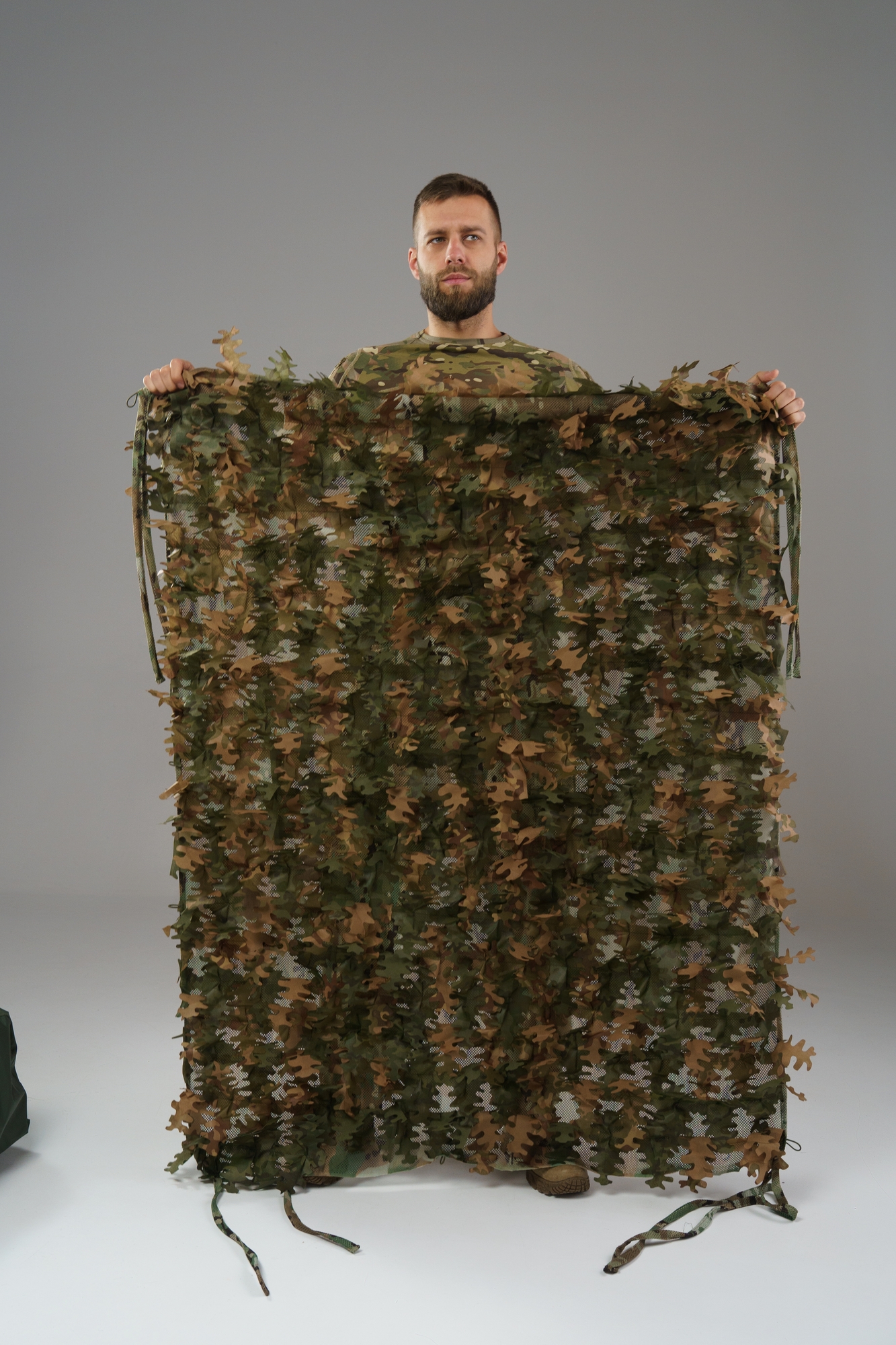 3D Camouflage Mesh Net (with artificial camouflage leaves)